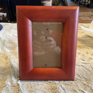 Wood picture frame